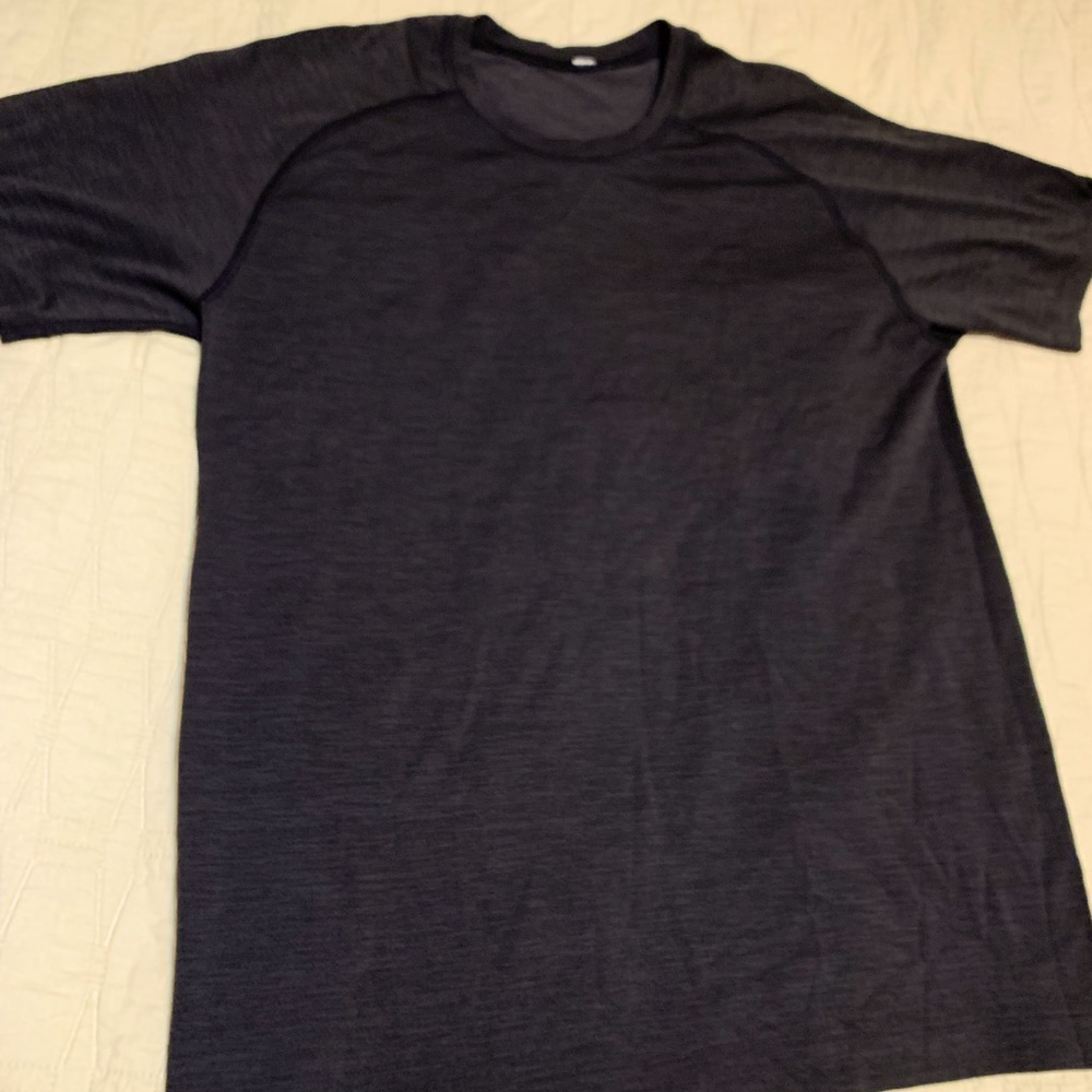Lululemon men’s metal vent t shirt